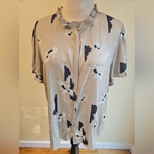 T Tahari Tan Shirt with Black and White Crane Design